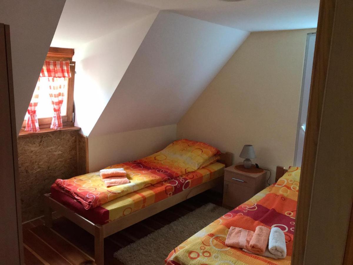 Apartman Helena モクラ・ゴラ エクステリア 写真